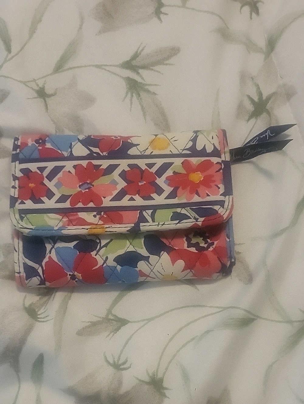 Vera Bradley NWOT Floral Pattern Fold-Over Wallet Clutch in Multicolor